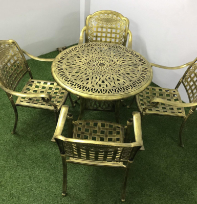 Bàn ghế nhôm đúc sân vườn: Giải pháp hoàn hảo cho không gian ngoài trời của bạn