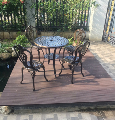 Thiết kế độc đáo và sang trọng của bàn ghế nhôm đúc sân vườn