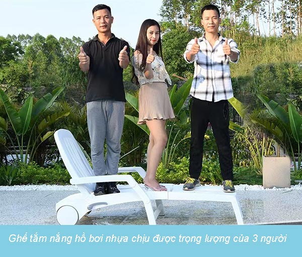 Ghế nhựa hồ bơi có bánh xe