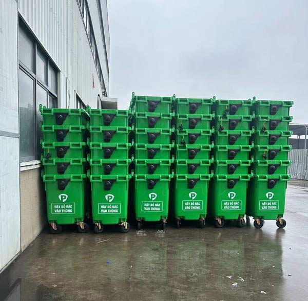 Thùng rác nhựa 660L