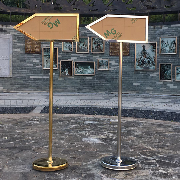 Biển chỉ dẫn hình mũi tên