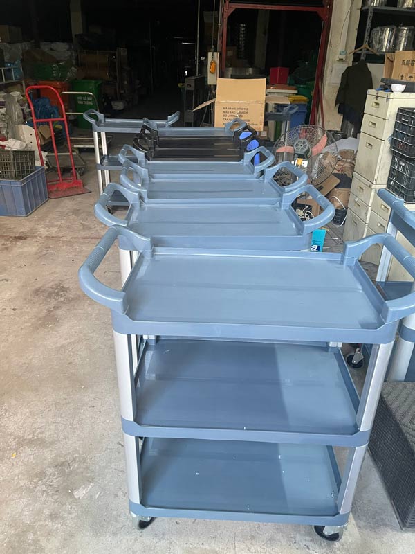 Xe đẩy 3 tầng bằng nhựa khung nhôm tam giác