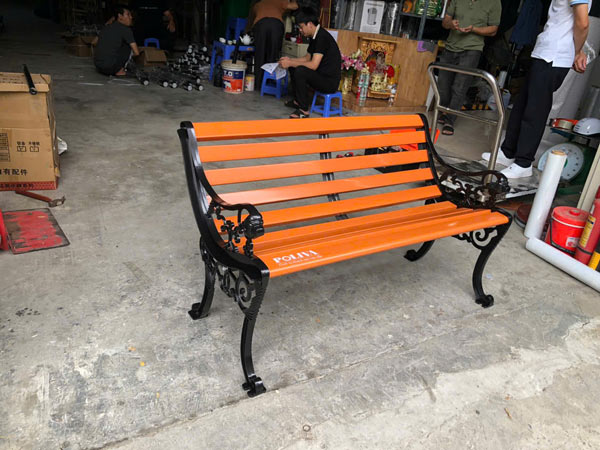 Ghế gỗ nhựa công viên có tựa đầu hổ