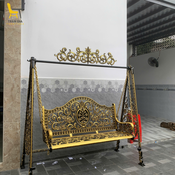 Xích đu nhôm đúc sân vườn