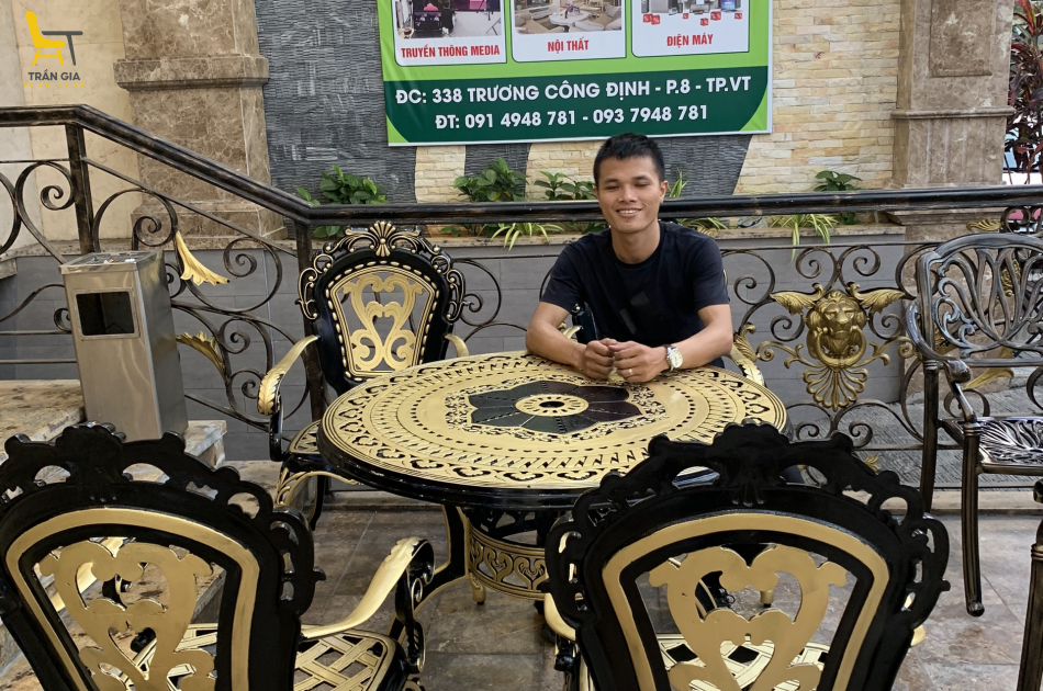 Bàn ghế nhôm đúc BT-1