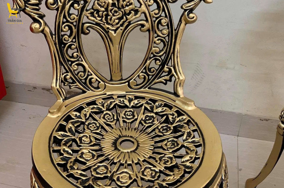 Bàn ghế nhôm đúc BT-2