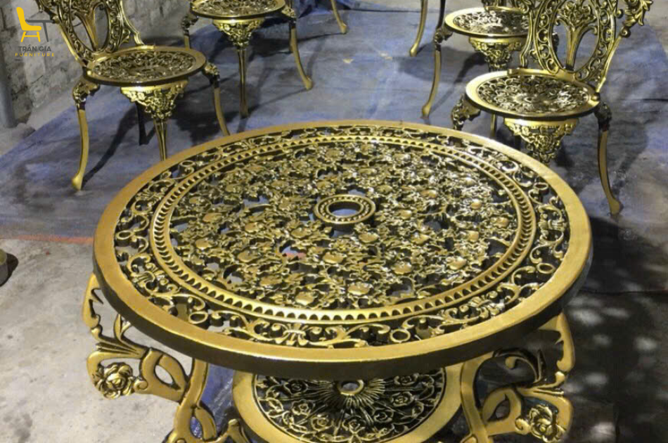  Bàn ghế nhôm đúc BT-3