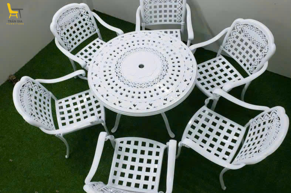 Bàn ghế nhôm đúc BT-4