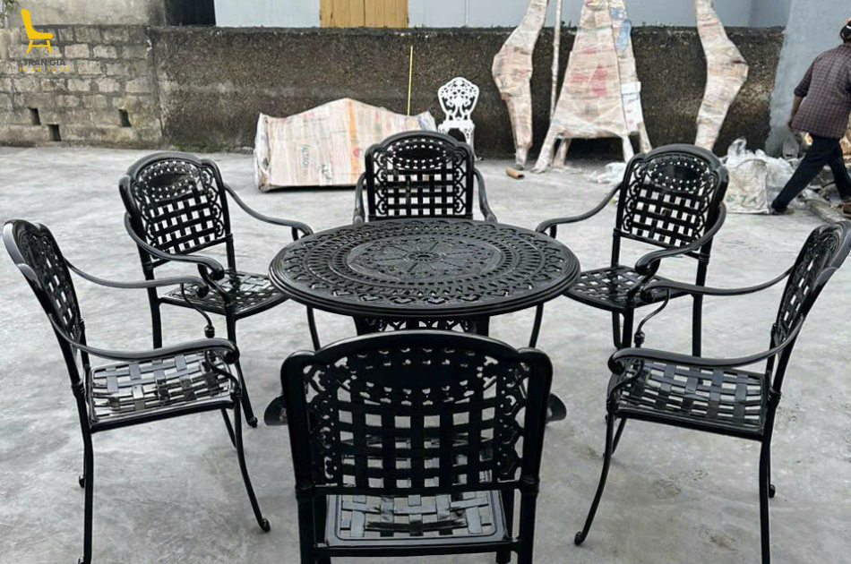 Bàn ghế nhôm đúc BT-4 bàn vuông 