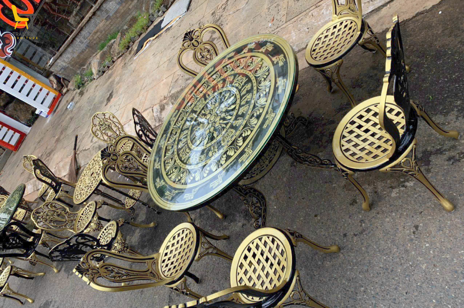 Bàn ghế nhôm đúc BT-8